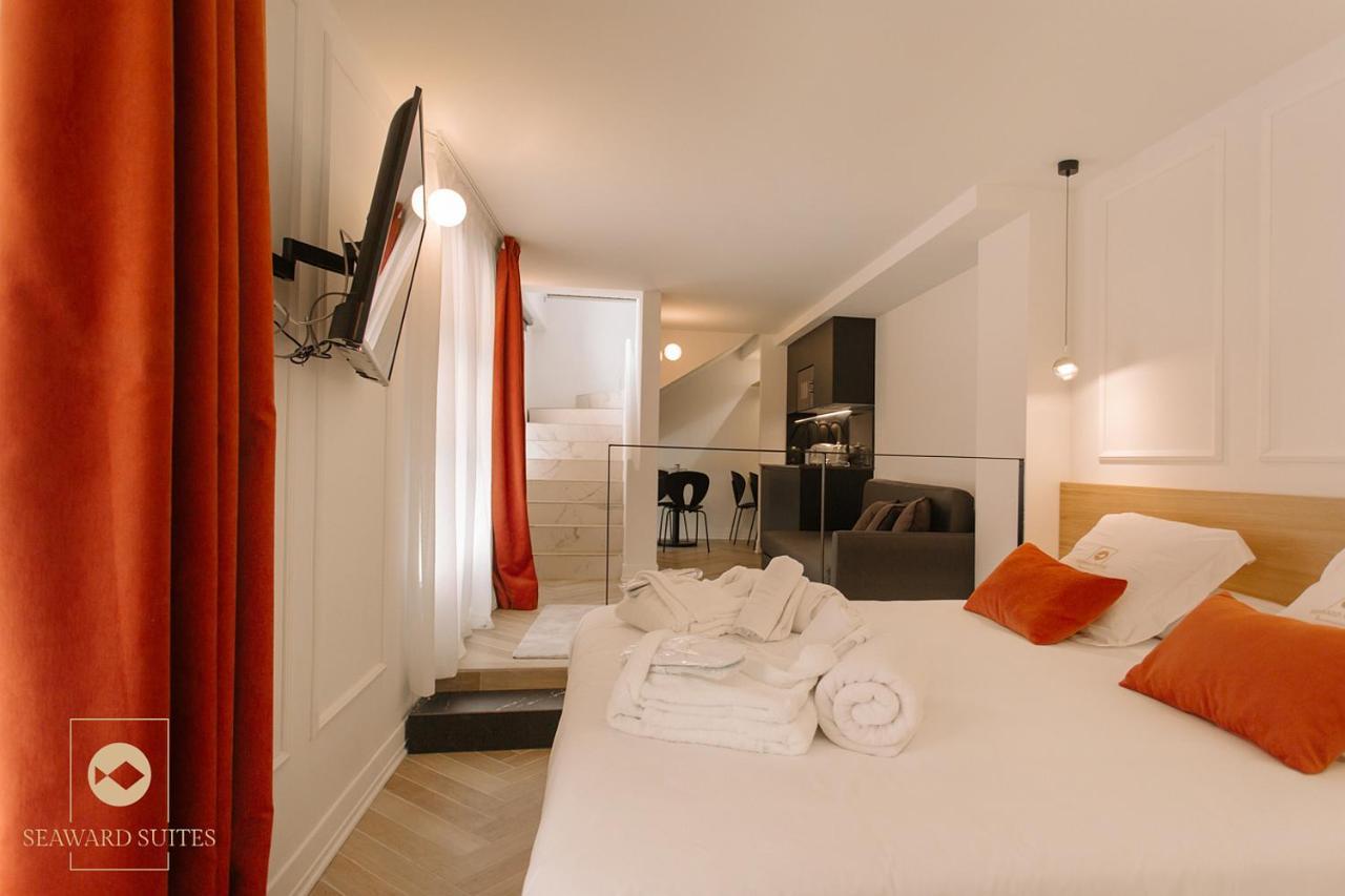 Castelar Palace & Spa By Seaward Suites 빌라조요사 객실 사진